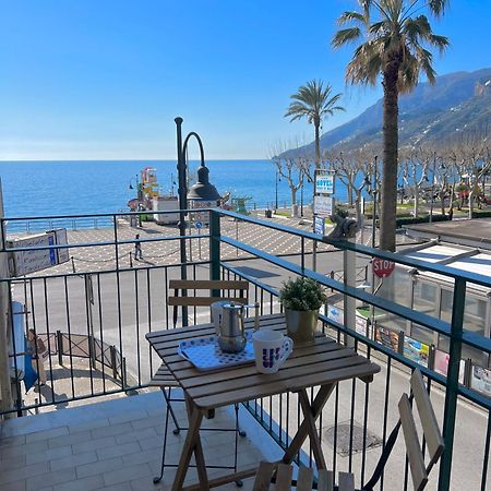 Apartamento La Casa Lungo Il Mare Maiori Exterior foto